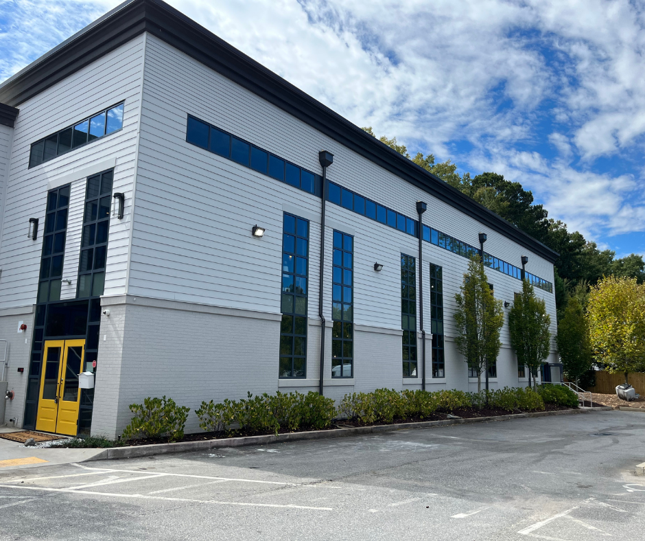 DutchCrafters Amish Furniture Showroom COUCH